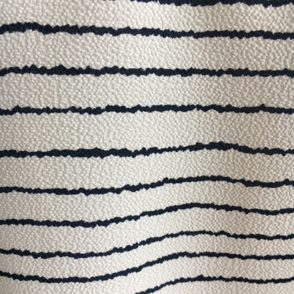 NWT Romeo + Juliet Couture Striped Crop Tank - Picture 2 of 7